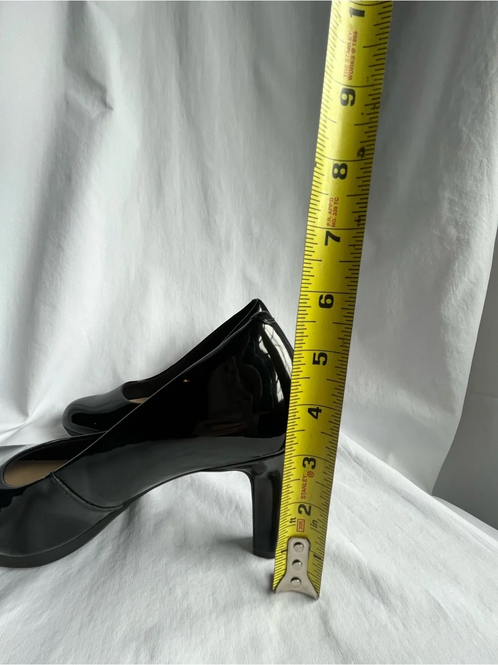 Clarks Black Patent Round-Toe Heel Pumps
